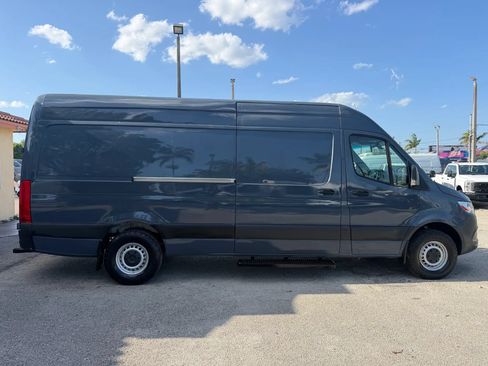 Used 2019 Mercedes-Benz Sprinter 170 image 7