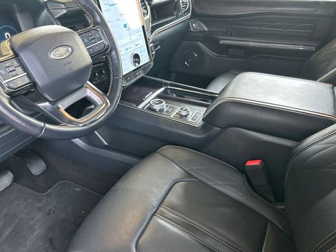 Certified 2023 Ford Expedition Platinum AWD/4WD image 11