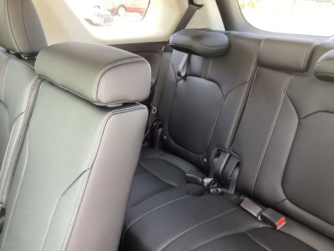 Used 2026 Honda Pilot EX-L image 12