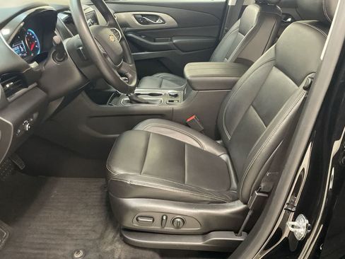 Used 2019 Chevrolet Traverse LT w/ LT Premium Package FWD image 18