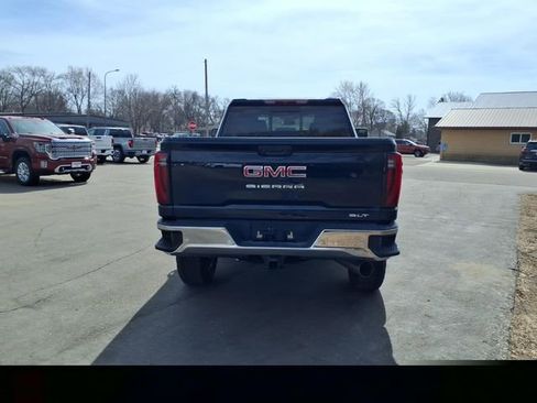 New 2026 GMC Sierra 3500 SLT w/ SLT Premium Package AWD/4WD image 4