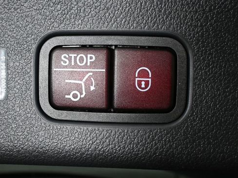 Certified 2024 Mercedes-Benz GLC 300 GLC 300 image 30