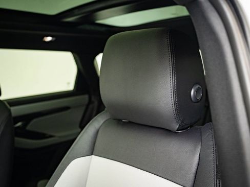 Used 2026 Land Rover Range Rover Evoque Dynamic SE image 21