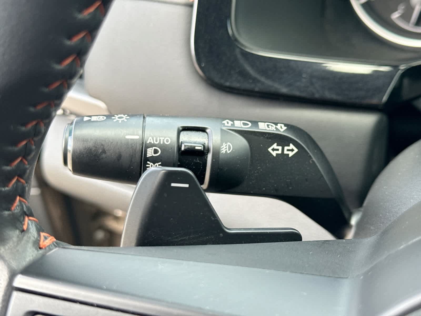 Used 2025 Nissan Pathfinder Rock Creek AWD/4WD image 32