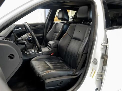 Used 2022 Chrysler 300 S RWD image 43