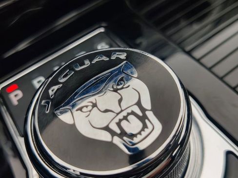 Used 2016 Jaguar XJ AWD/4WD image 30