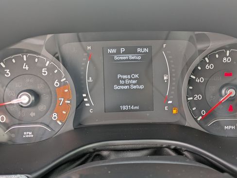 Used 2022 Jeep Compass Latitude image 28