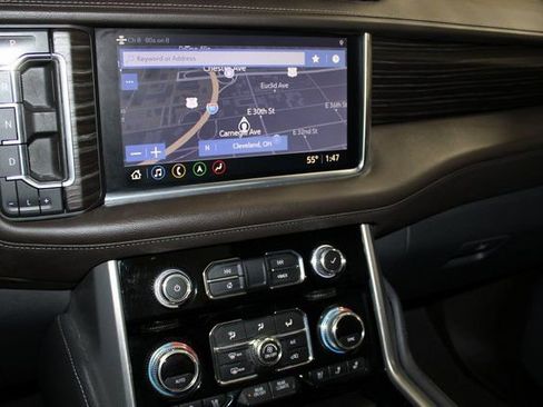 Used 2021 GMC Yukon XL Denali w/ Denali Ultimate Package image 17