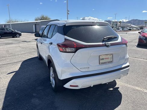 Used 2025 Nissan Kicks Play S image 9