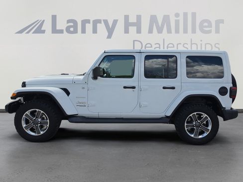 Used 2019 Jeep Wrangler Unlimited Sahara AWD/4WD image 2