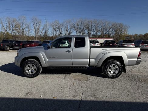Used 2011 Toyota Tacoma 4x4 Access Cab image 6