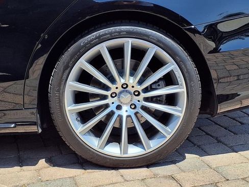 Used 2016 Mercedes-Benz S 550 Sedan image 7