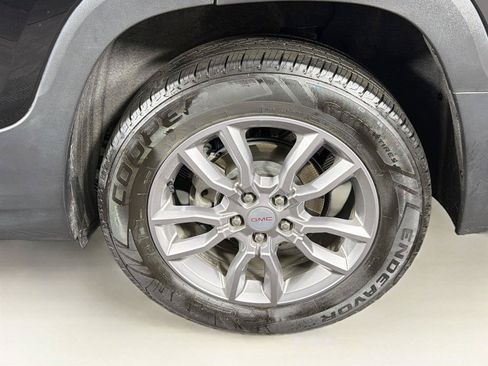 Used 2022 GMC Terrain SLT w/ LPO, Floor Liner Package AWD/4WD image 36
