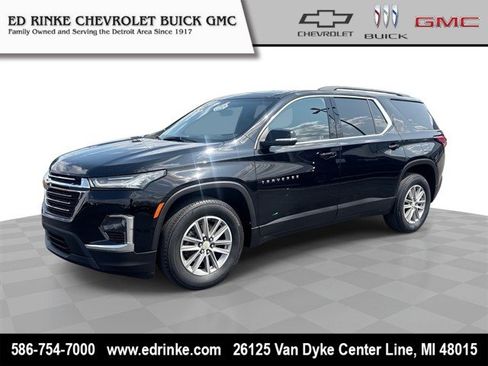 Certified 2023 Chevrolet Traverse LT w/ LPO, Floor Liner Package FWD image 1