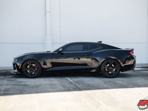 Used 2018 Chevrolet Camaro SS image 42