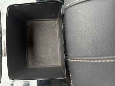 Used 2025 Chevrolet Traverse LT w/ Driver Confidence Package image 35