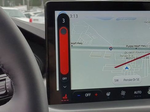 Used 2024 Ford Escape SE image 23