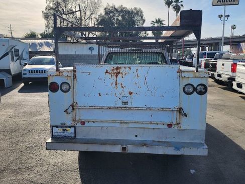 Used 1997 Chevrolet Silverado 2500 2WD Regular Cab w/ Preferred Equipment Group 2 image 4