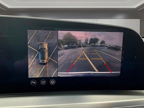 Certified 2025 Cadillac Lyriq Luxury w/ LPO, Floor Liner Package AWD/4WD image 13
