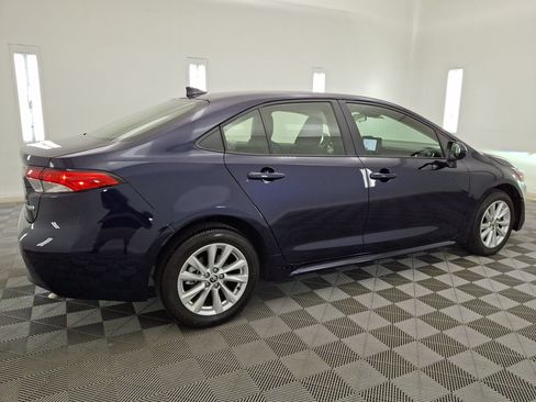 Used 2024 Toyota Corolla LE w/ LE Convenience Package FWD image 25