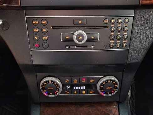 Used 2012 Mercedes-Benz GLK 350 2WD image 19