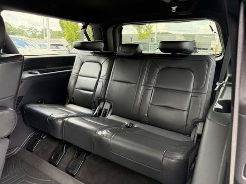 Used 2023 Lincoln Navigator L Reserve RWD image 32