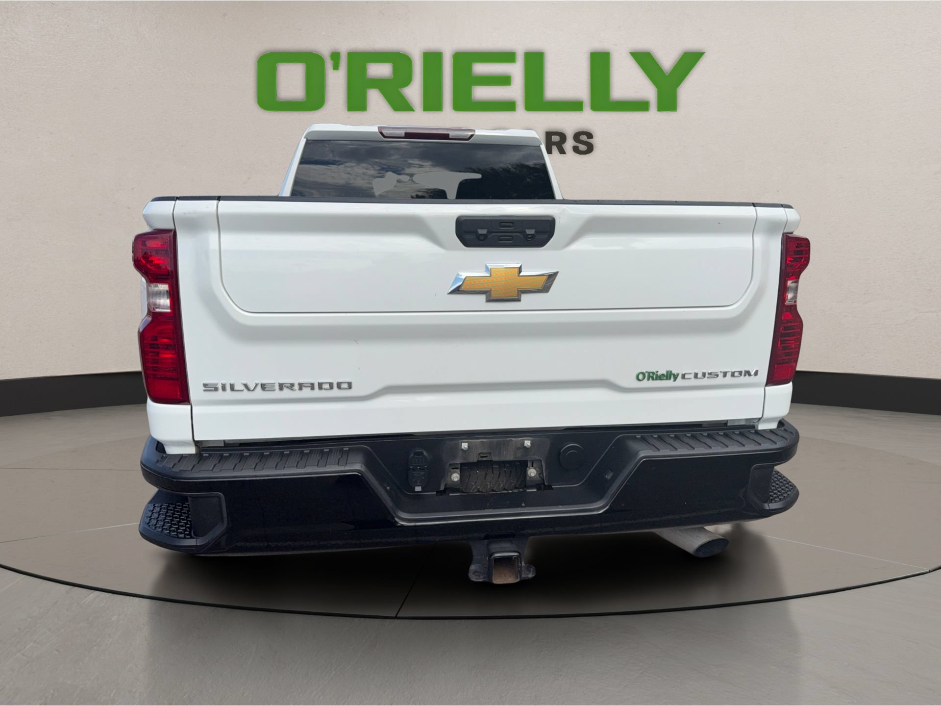 Used 2023 Chevrolet Silverado 2500 Custom w/ Custom Value Package AWD/4WD image 4