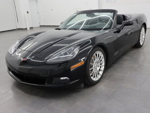 Used 2007 Chevrolet Corvette Convertible w/ Preferred Equipment Group image 45