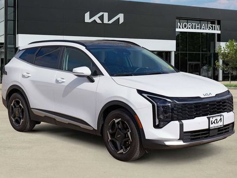 Certified 2026 Kia Sportage EX w/ EX Panorama Roof Package image 8