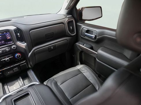 Used 2019 Chevrolet Silverado 1500 LTZ w/ LTZ Texas Edition RWD image 32