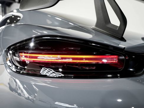 Used 2023 Porsche 718 Cayman GT4 RS RWD image 30