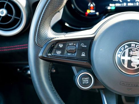 Used 2024 Alfa Romeo Tonale Veloce w/ Active Assist Package image 38