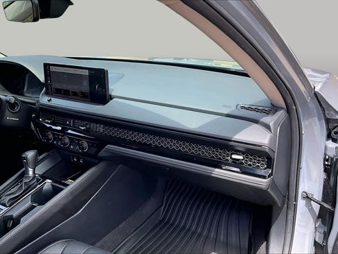 Used 2024 Honda Accord Touring image 17