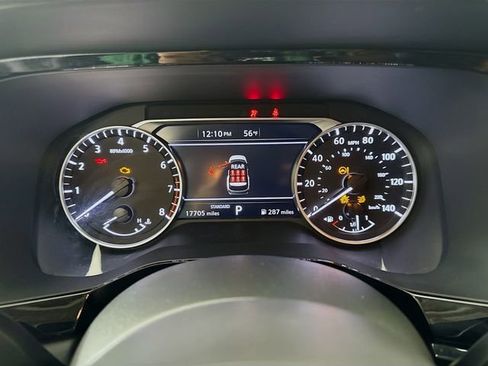 Used 2025 Nissan Pathfinder SV FWD image 14