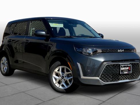 Used 2024 Kia Soul LX w/ Option Group 015 image 2