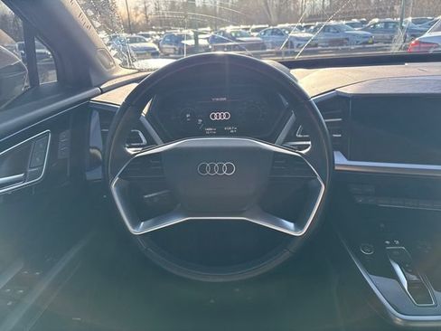 Used 2024 Audi Q4 e-tron Premium Plus w/ Premium Plus image 24