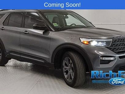 Certified 2022 Ford Explorer XLT w/ Equipment Group 202A
