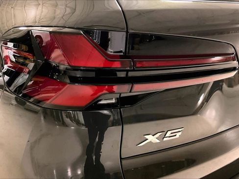 New 2026 BMW X5 xDrive50e image 14