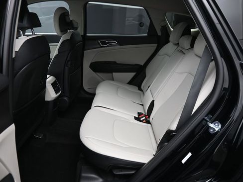 Certified 2023 Kia Sportage EX AWD/4WD image 20