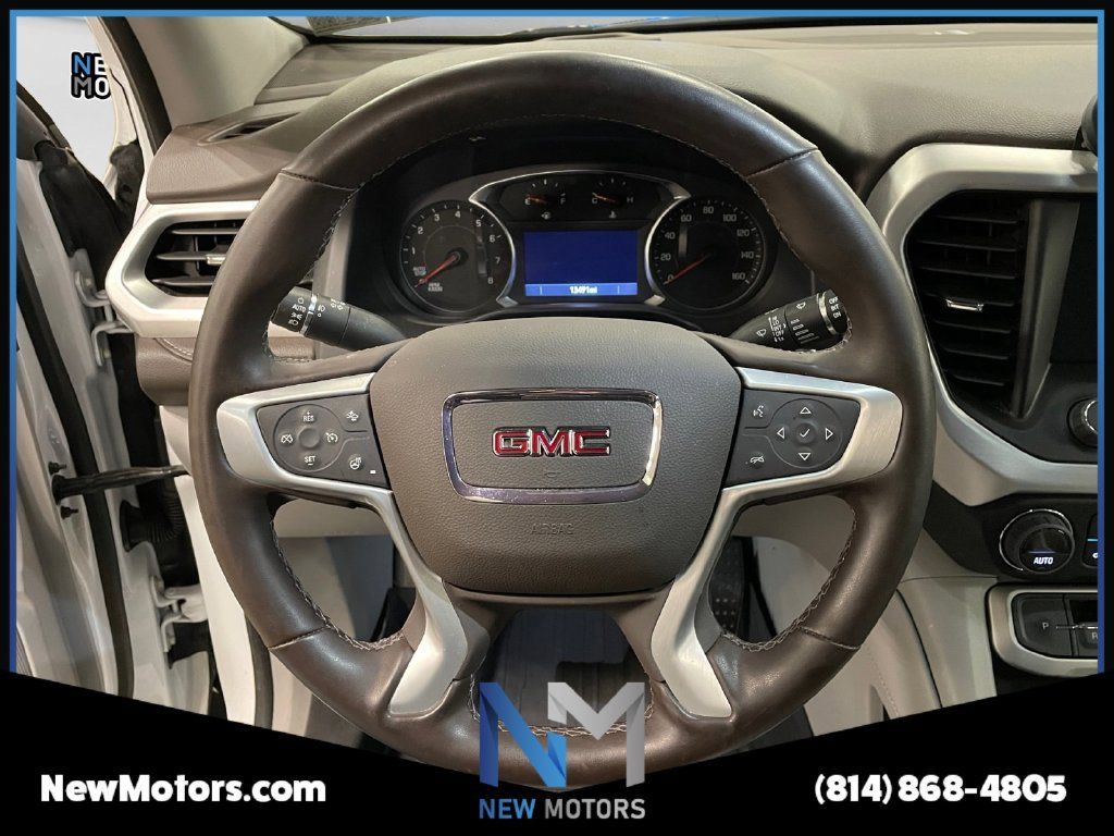 Used 2023 GMC Acadia SLT w/ Preferred Package AWD/4WD image 12