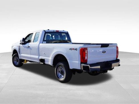 New 2026 Ford F250 XL w/ XL Chrome Package image 5