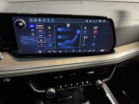 New 2026 Chevrolet Suburban High Country image 29