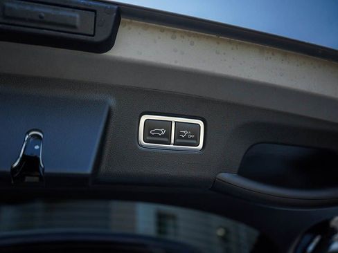 New 2026 Kia Sorento SX image 9