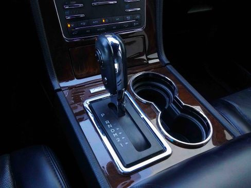 Used 2017 Lincoln Navigator Select image 28