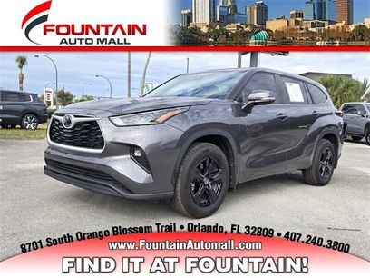 Used 2024 Toyota Highlander LE