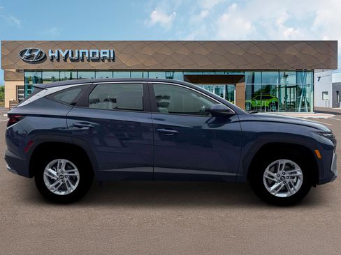 New 2026 Hyundai Tucson SE image 9