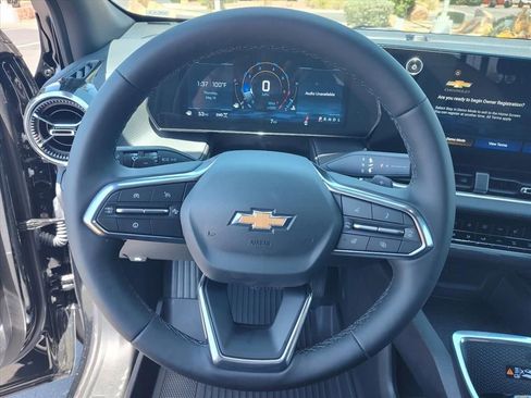 New 2026 Chevrolet Equinox LT w/ Convenience Package II AWD/4WD image 10
