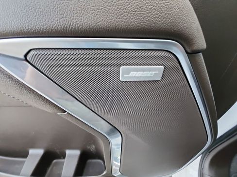 Used 2023 GMC Sierra 1500 SLT w/ SLT Premium Package image 28