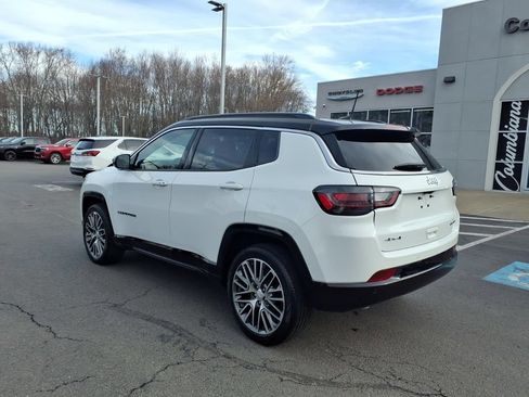 Used 2024 Jeep Compass Limited w/ Elite Group AWD/4WD image 2