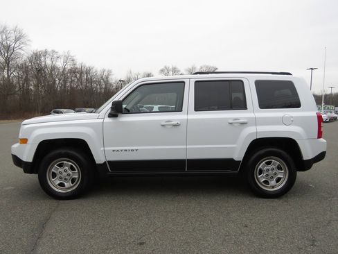 Used 2017 Jeep Patriot Sport w/ Power Value Group image 8